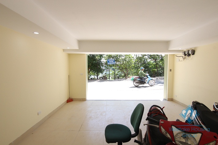 170 sqm office for rent in the heart of Tay Ho, Ha Noi
